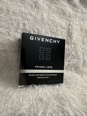 Original Formula - Givenchy PRISME LIBRE Loose Powder 01 Mousseline Pastel - NIB
